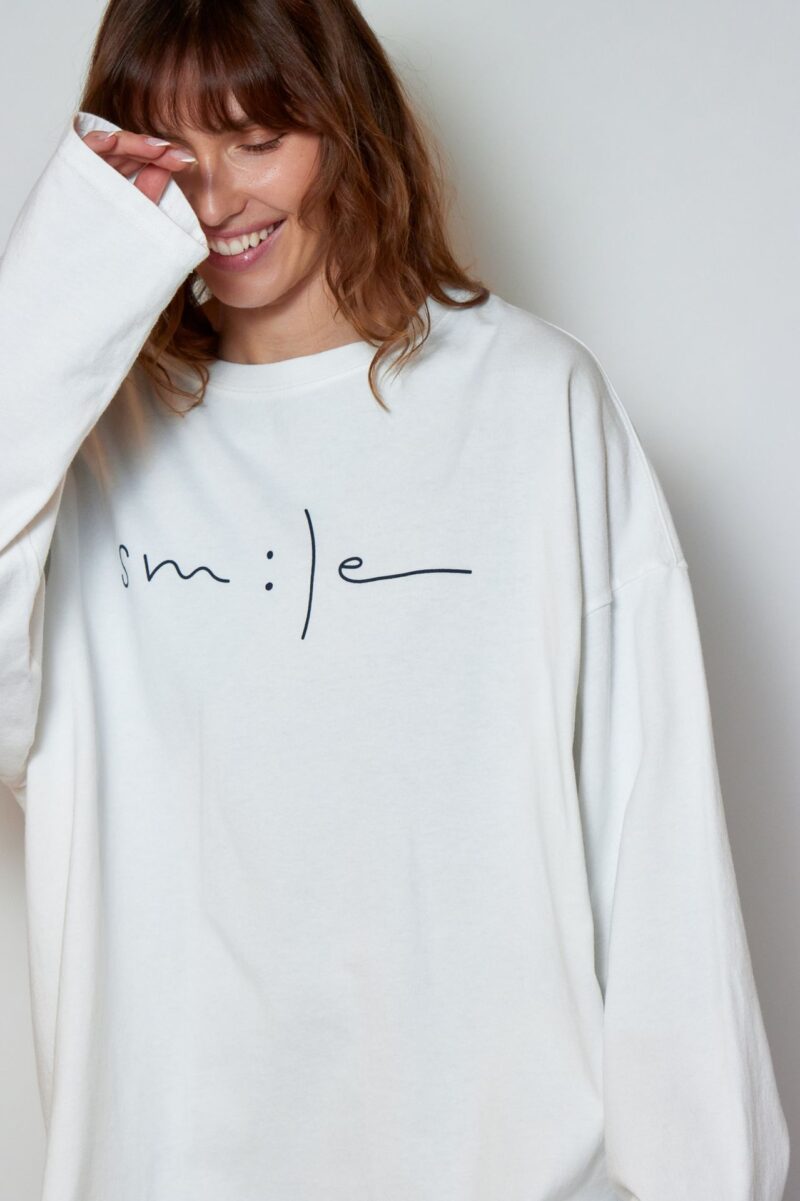 Sweat-col-rond-Smile-blanc_Dame_18586_2.jpeg Sweat col rond Smile blanc Dame 18586 2